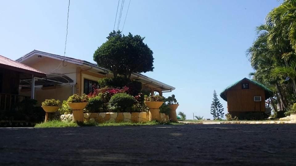 Seabreeze Beachfront Home And Cottages New Management San Juan (La Union) Esterno foto
