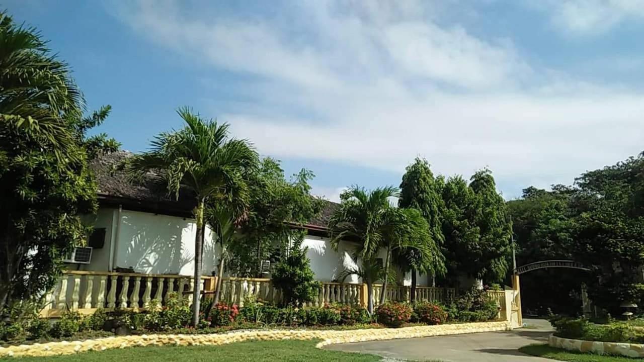 Seabreeze Beachfront Home And Cottages New Management San Juan (La Union) Esterno foto